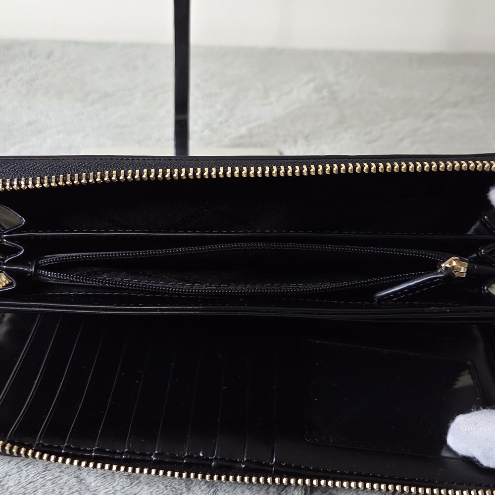 * Michael Kors MK Crimson Signature JetSet Travel Continental Large Wallet Black - Picture 10 of 13